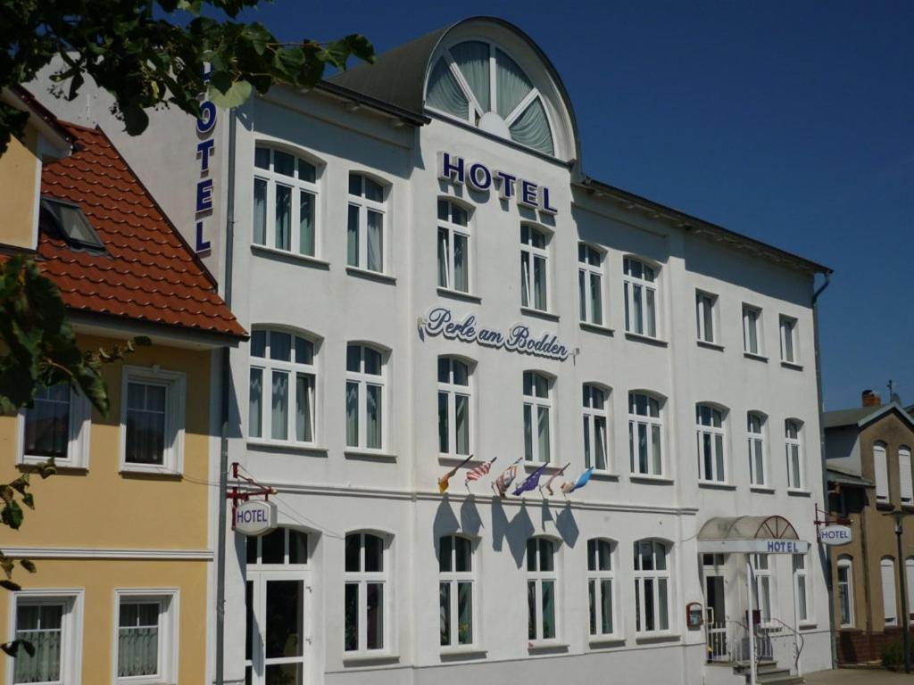 Hotel Perle Am Bodden Ribnitz-Damgarten Exterior photo